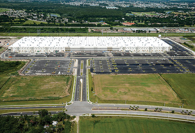 Timely decisions, prototype design, pre-submittal meetings, and owner commitment were all key aspects in the Amazon.com Fulfillment Center project.