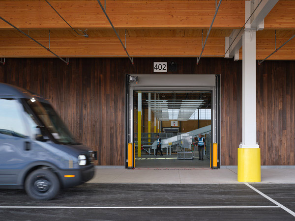 Amazon’s First Mass Timber Delivery Station-Image 3